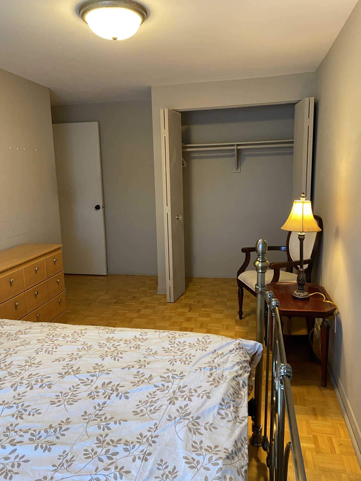 Cozy Homestay Room - Markham room for rent 3