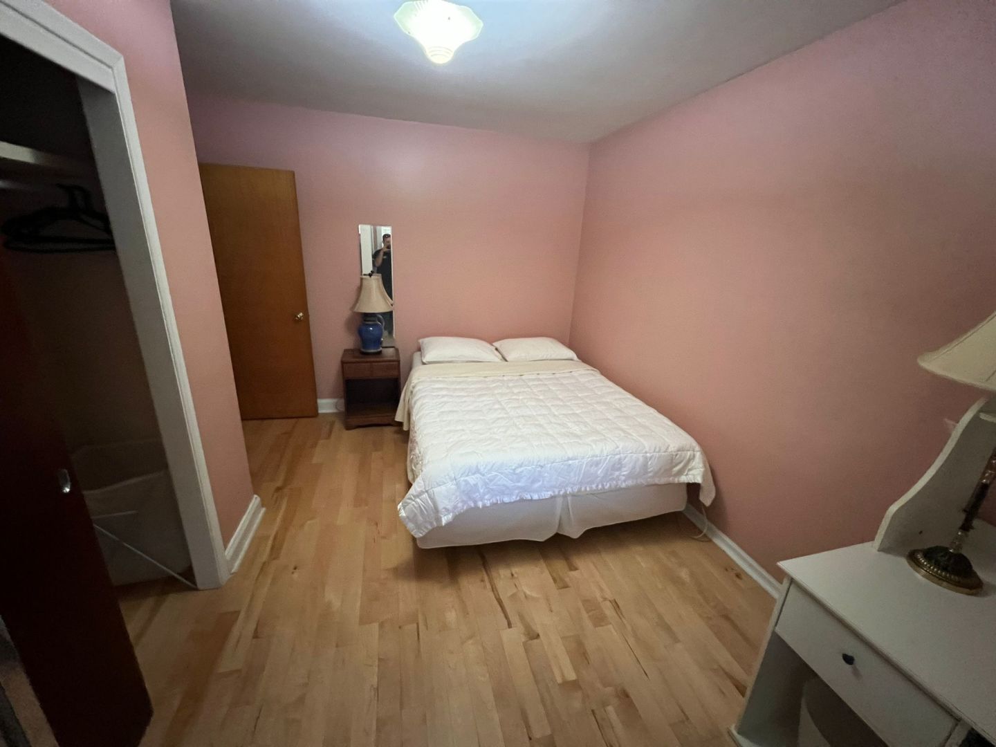 Premium Homestay Room - Whitmore Ave, Toronto room for rent 110