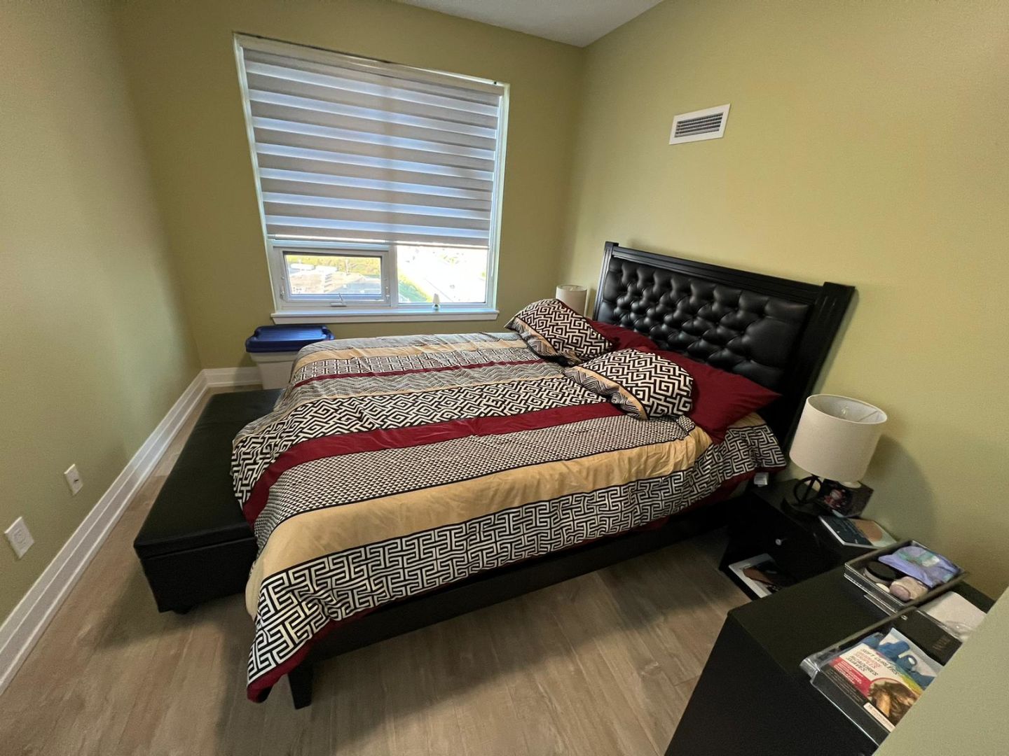 Elite Homestay Room - Highway 7, Toronto room for rent 1